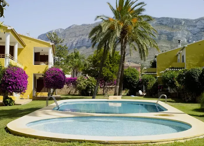 Апартаменти El Cau Del Montgo *